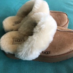 G® Disquette Suede Fur Flatform Slides